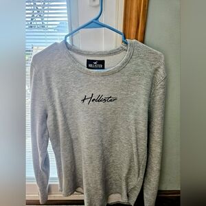 Hollister Men's Heather Gray Sweatshirt